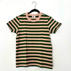 Uniqlo U t-shirt